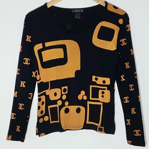 2 S Custo Barcelona Chanel Logo Black Bronze Long Sleeve V Neck Tee Shirt Top - Picture 3 of 12